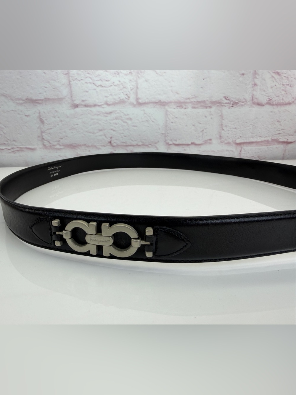 Salvatore Ferragamo Gancini Black Leather Belt Silver Gancini Buckle 41-45”